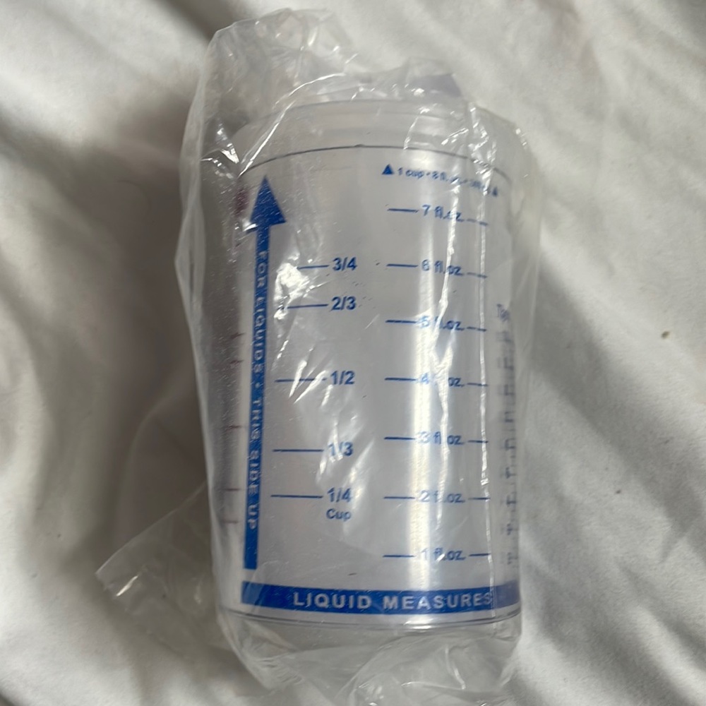 liquid measuring cup